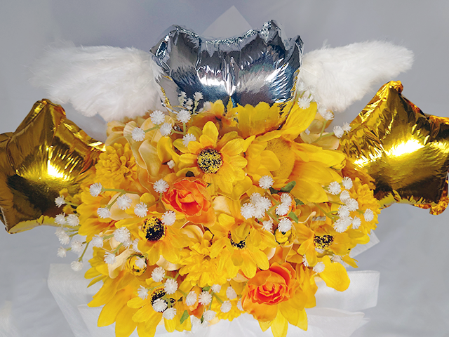 楽屋花／ミニフラスタ／羽とバルーンの1段イエローミニフラスタ／Yatsugi Flower Dye Lab（八ツ木フラワーダイラボ）